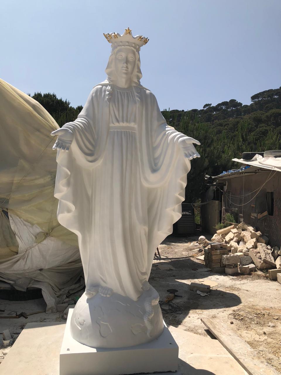 Mother Mary Statue تمثال العذراء مريم